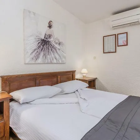 Pensionat Rakovac 3*